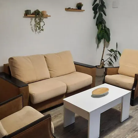 Apparemment Avec Jardin Idealement Situee Apartment *